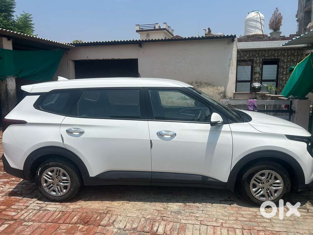 Kia Carens Petrol Manual 2025