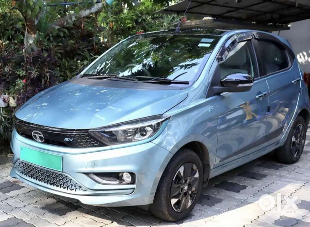 Brand New 2025 Hyundai Venue Petrol And Tata Tiago Ev Cars For Lease