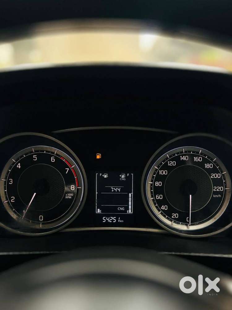 Maruti Suzuki Dzire 1.2 Vxi Cng, 2022, Cng & Hybrids