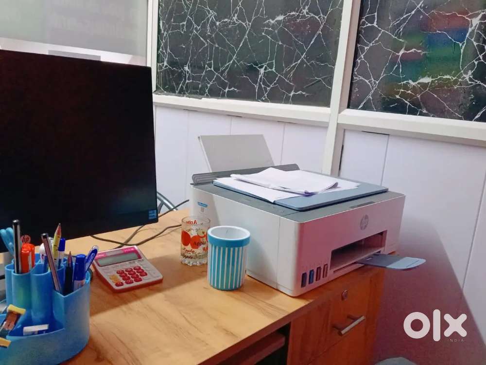 Printer and desktop