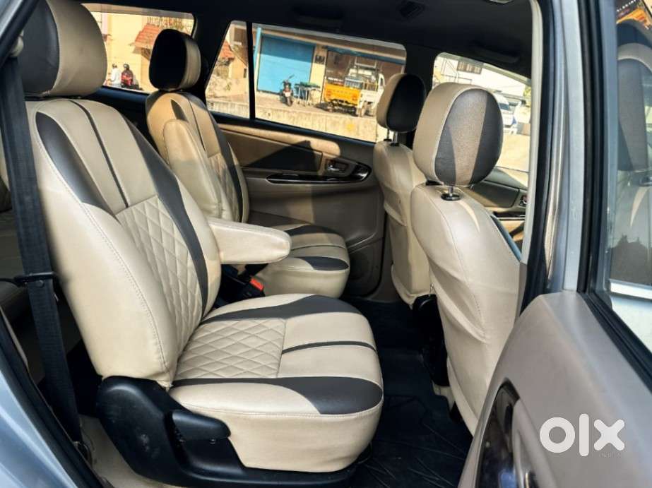 Toyota Innova 2.5 Vx 7 Str Bs-iii, 2015, Diesel