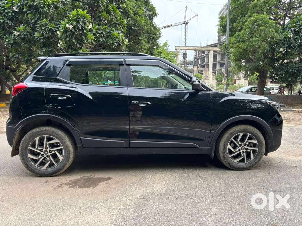 Mahindra Xuv300 W8, 2023, Petrol