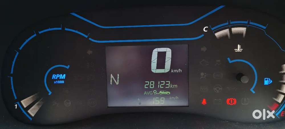 Renault Kwid Amt Automatic  Smooth Drive  Good Mileage