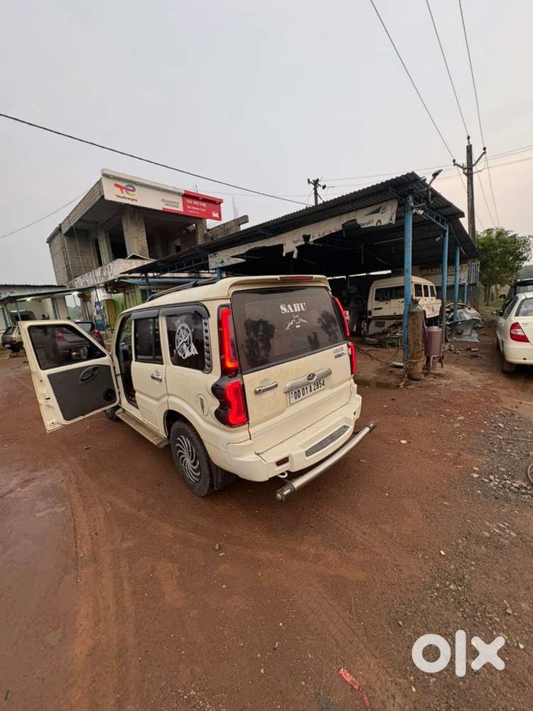 Mahindra Scorpio Lx  Manual 2014 New Condition Full Modified