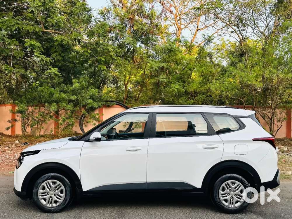Kia Carens 1.4 Prestige 7 Str, 2023, Petrol
