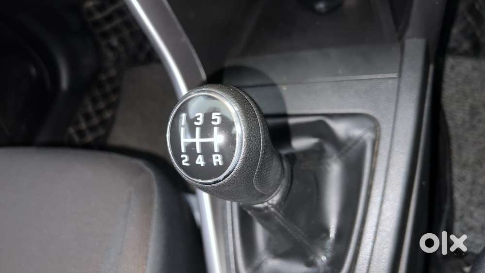 Maruti Suzuki Brezza 1.5 Zxi Smart Hybrid Dual Tone, 2023, Petrol