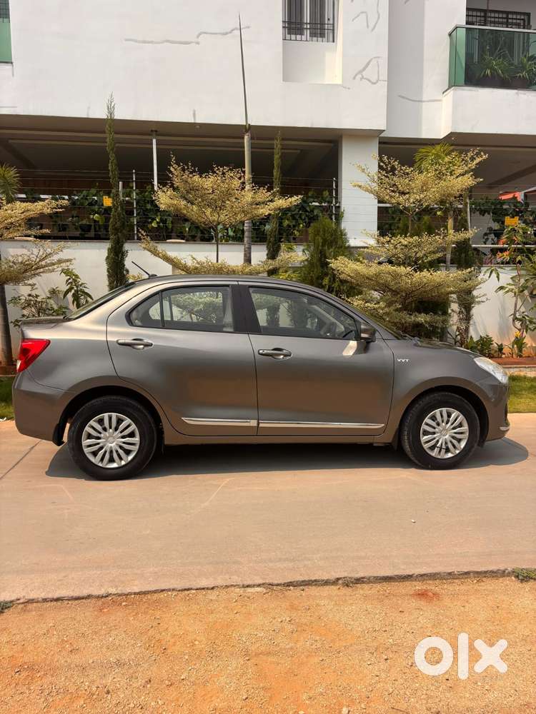 Maruti Suzuki Swift Dzire 1.2 Vxi Bsiv, 2017, Petrol