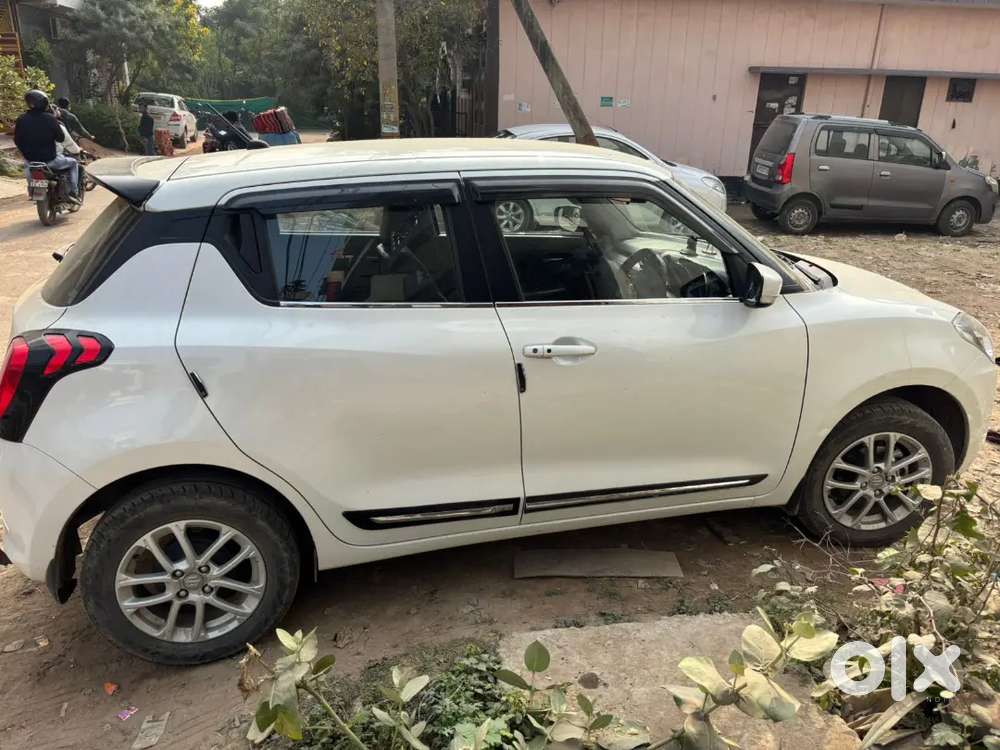 Maruti Suzuki Swift Zxi 2023 Petrol 20 Km Driven