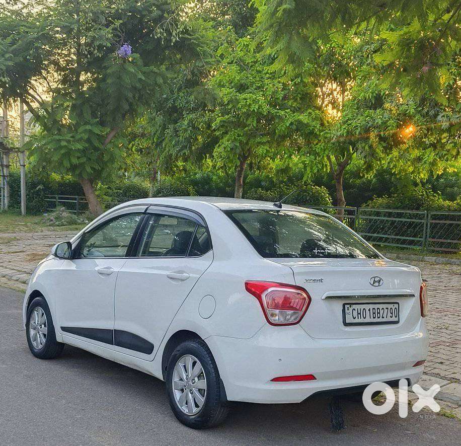 Hyundai Xcent 1.2l Kappa Dual Vtvt 5-speed Manual Base, 2015, Petrol