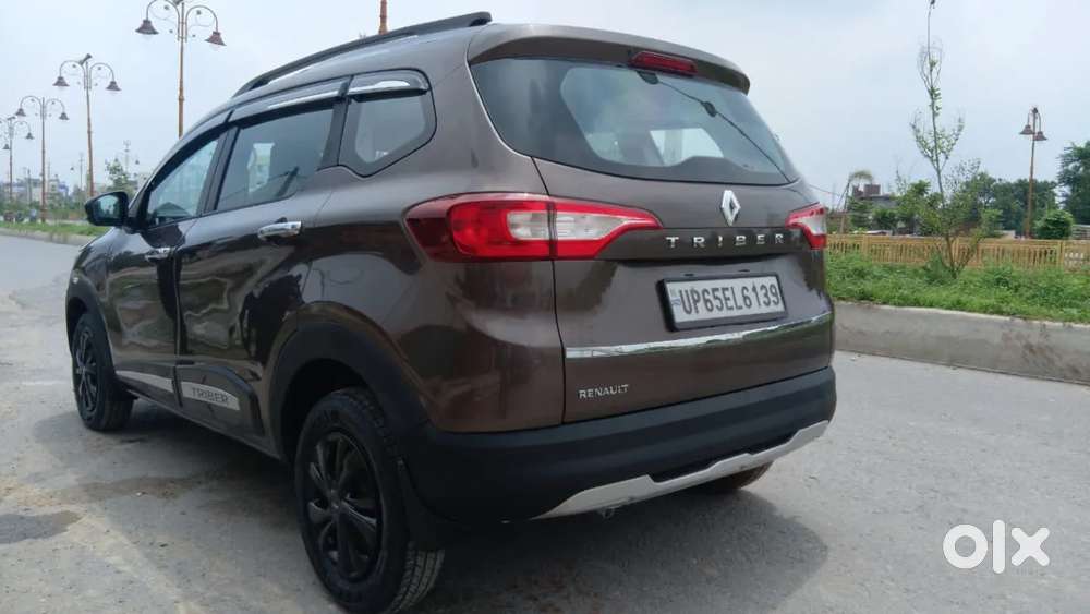 Renault Triber Rxz, 2022, Petrol