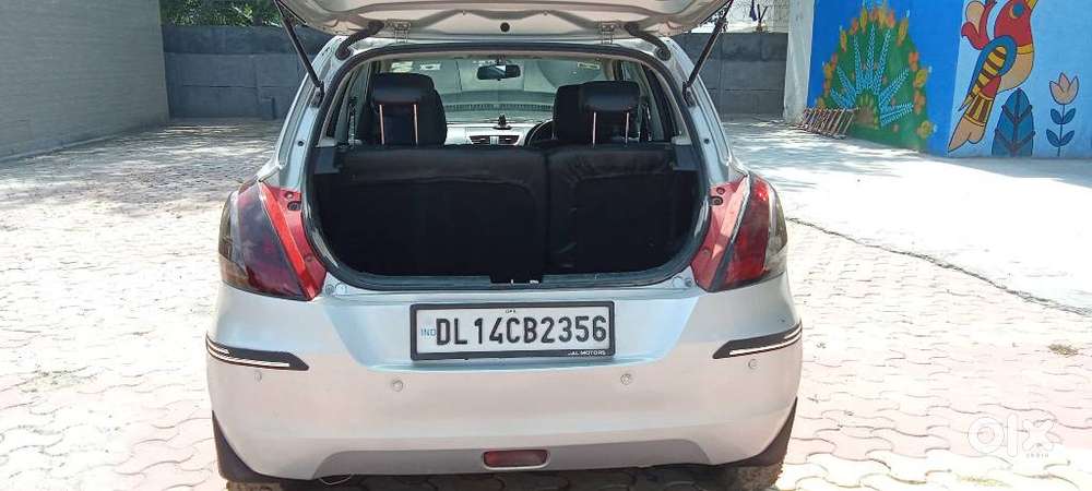 Maruti Suzuki Swift Vxi + Manual, 2015, Petrol