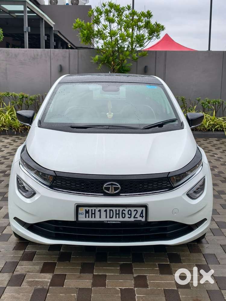 Tata Altroz 1.2 Xz Plus Dark Edition, 2023, Petrol