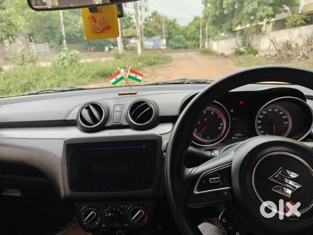 Maruti Suzuki Swift Vxi Optional, 2023, Petrol