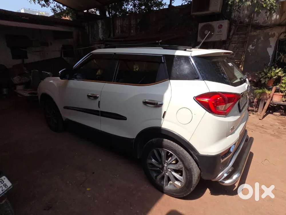 Mahindra/xuv300/w8