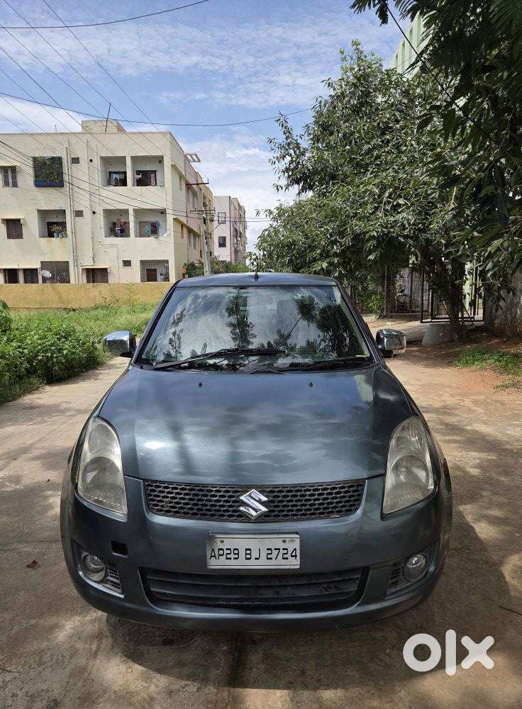 Maruti Suzuki Swift Dzire Vxi, 2010, Petrol