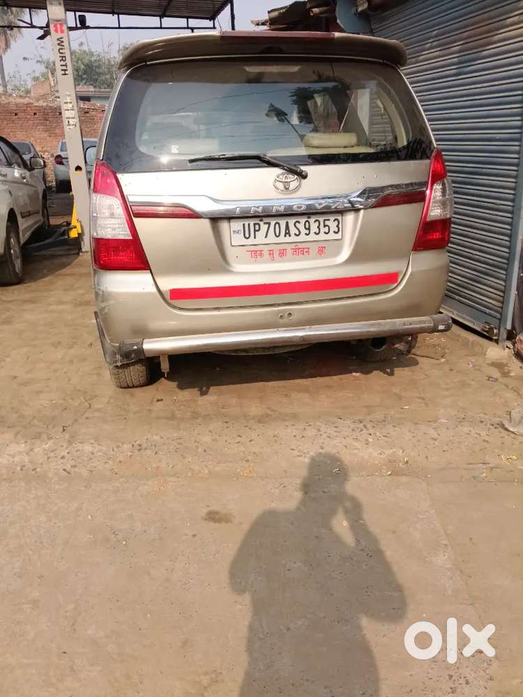 Toyota Innova 2008 Diesel 261000 Km Driven