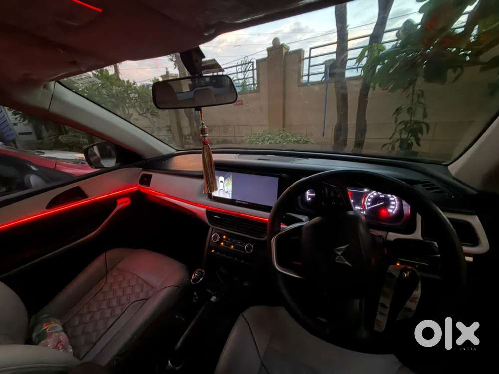 Mahindra Xuv700 Petrol 2024