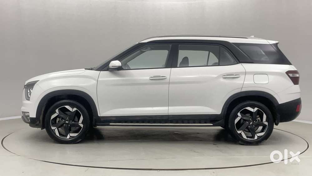 Hyundai Alcazar 1.5 Tdct Signature (o) 7s Petrol, 2023, Petrol
