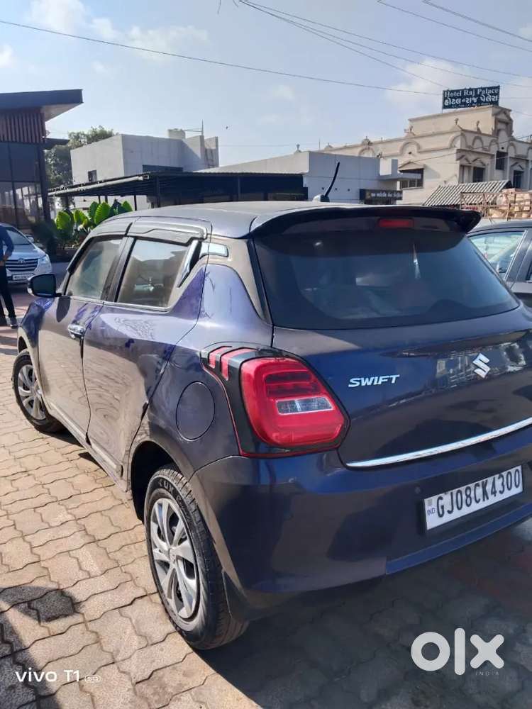 Maruti Suzuki Swift 2022 Petrol 41000km Driven