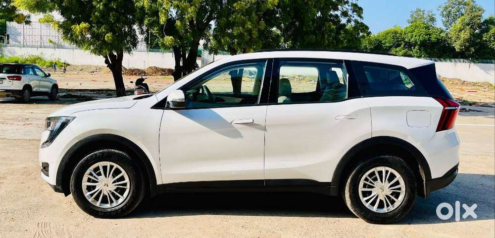 Mahindra Xuv700 2.2 Ax 5 Diesel Mt 7 Str, 2025, Diesel