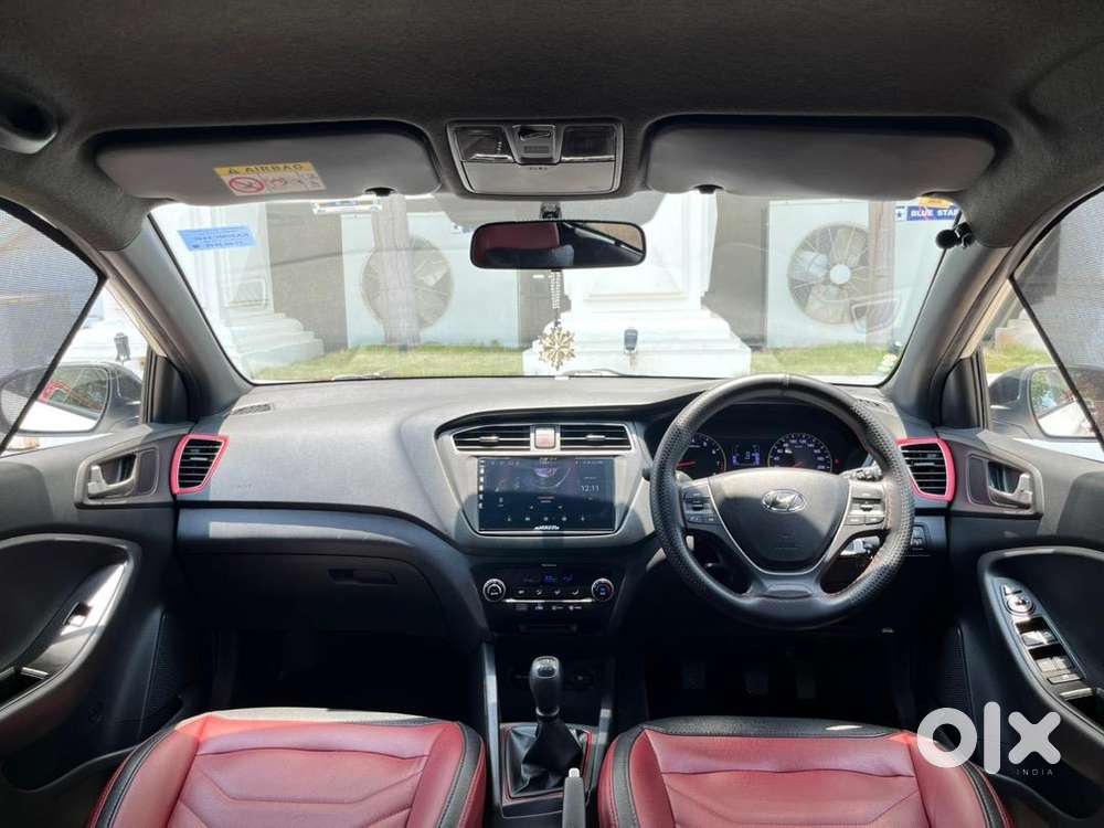 Hyundai I20 Asta Dual Tone  Showroom Maintained  Single Owner