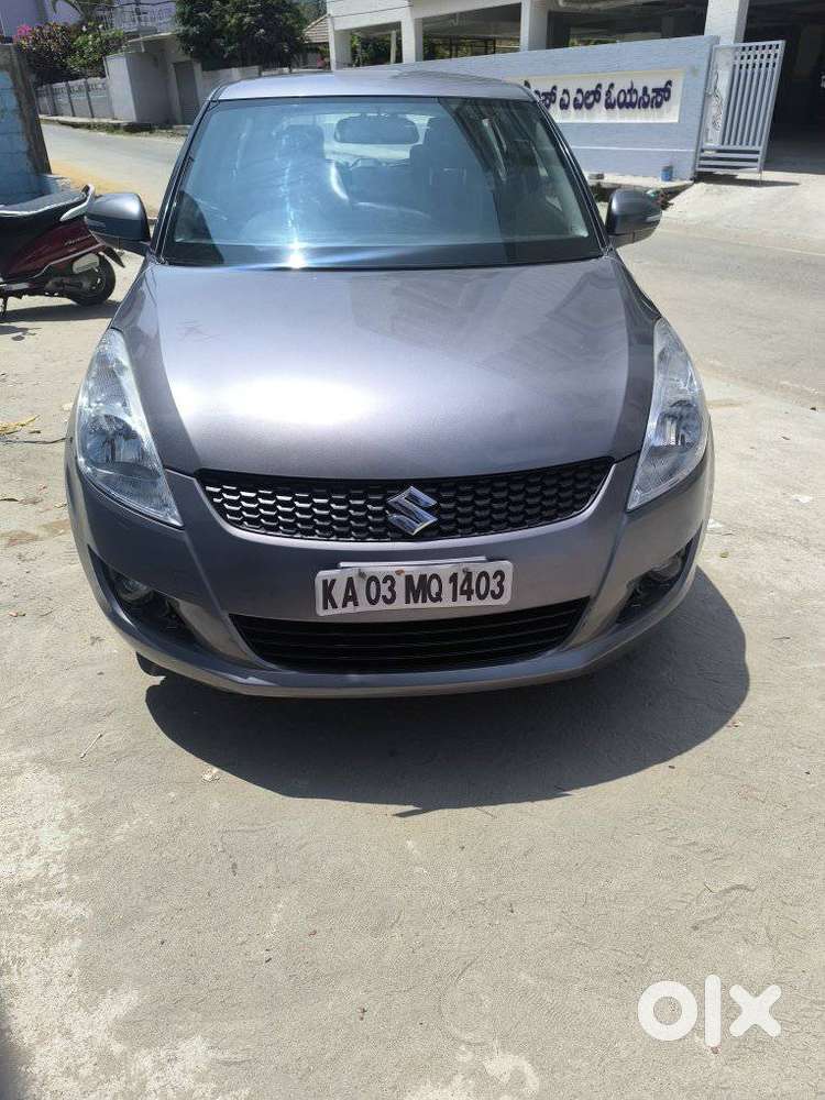 Maruti Suzuki Swift Vxi 1.2 Abs Bs-iv, 2012, Petrol