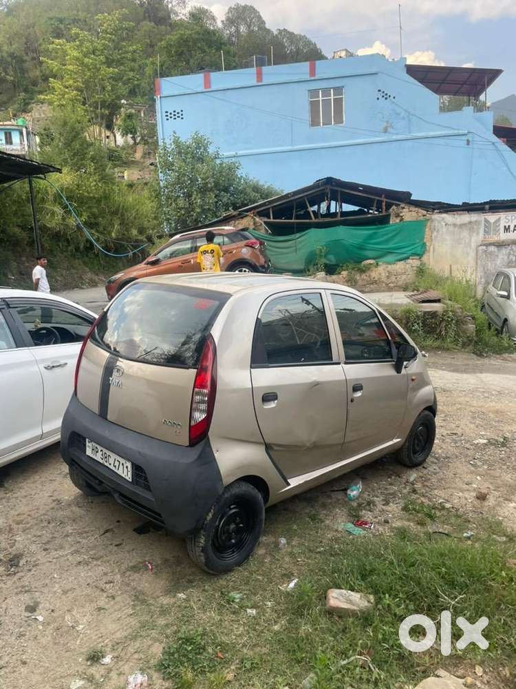Tata Manual Petrol Car 2012