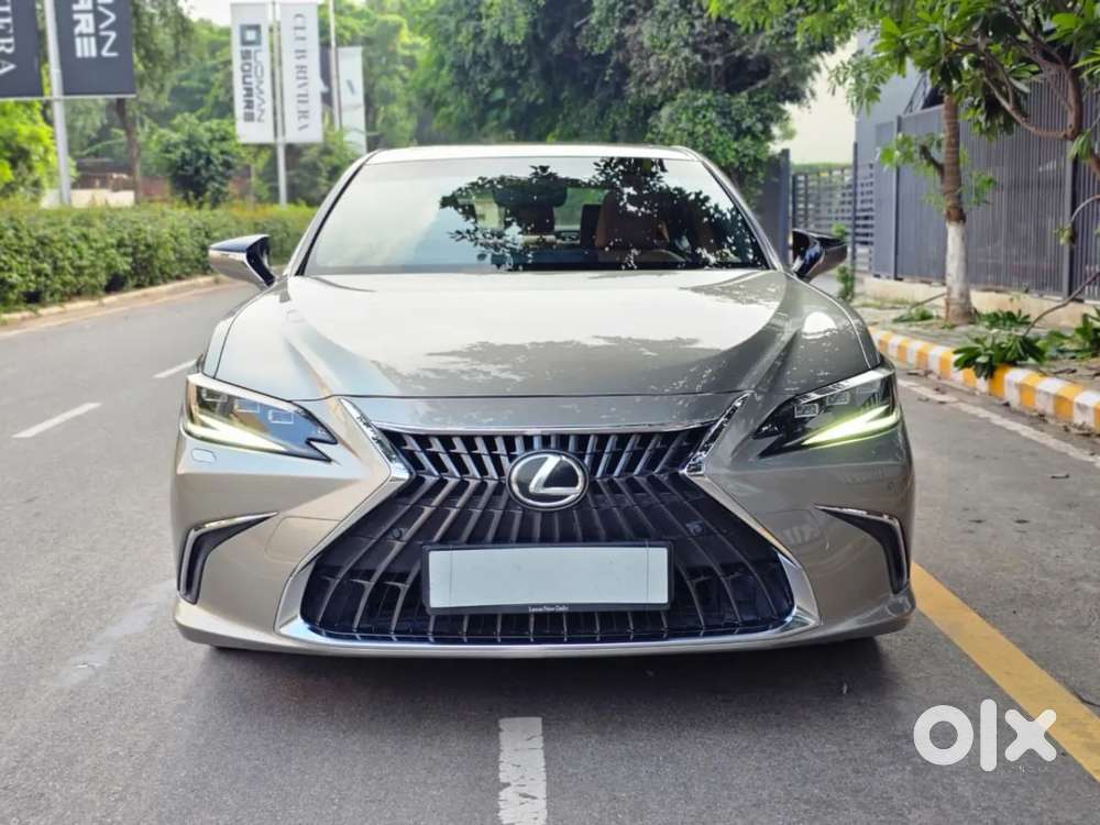 Lexus Es, 2025, Petrol
