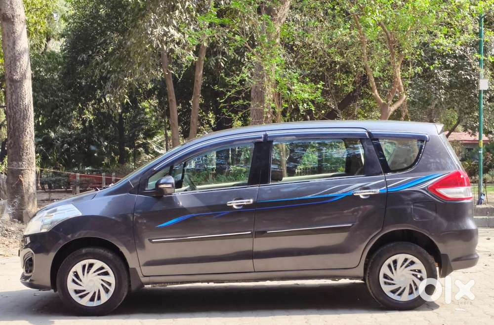 Maruti Suzuki Ertiga 1.4 Vxi Cng Anniversary Edition, 2018, Cng & Hy..