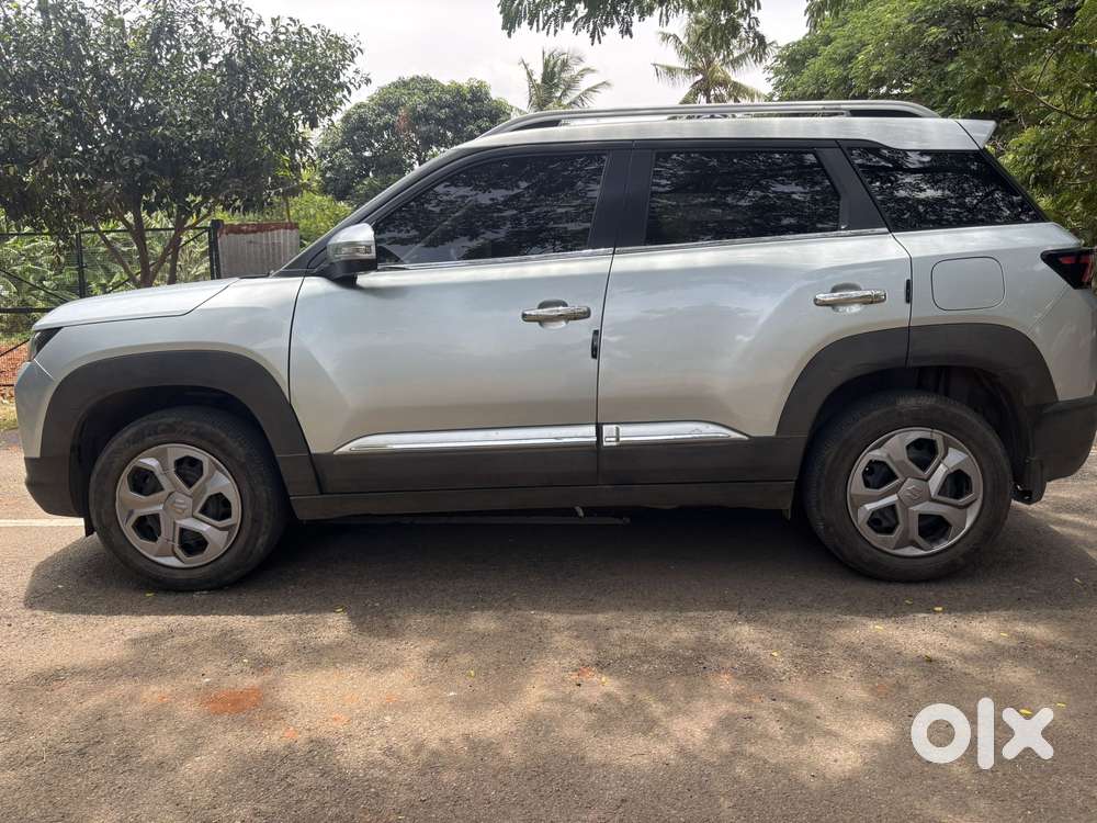Maruti Suzuki Brezza 1.5 Vxi Smart Hybrid, 2023, Petrol