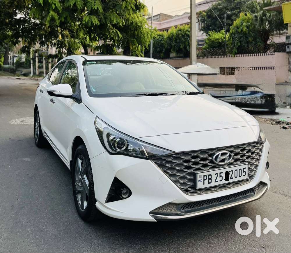 Hyundai New Verna, 2022, Petrol