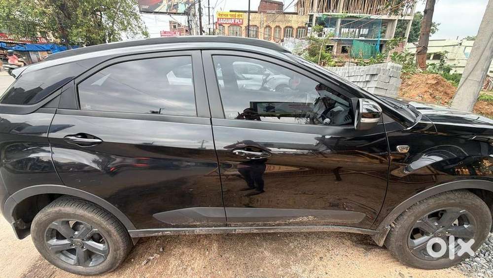 Tata Nexon Petrol 2023 Dark Edition