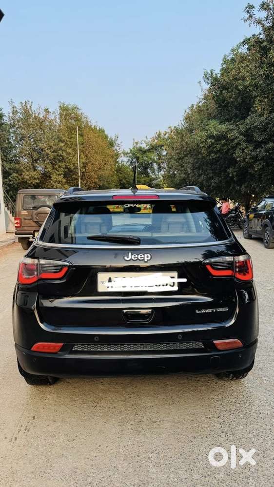 Jeep Compass 2.0 Limited Option Black, 2018, Diesel