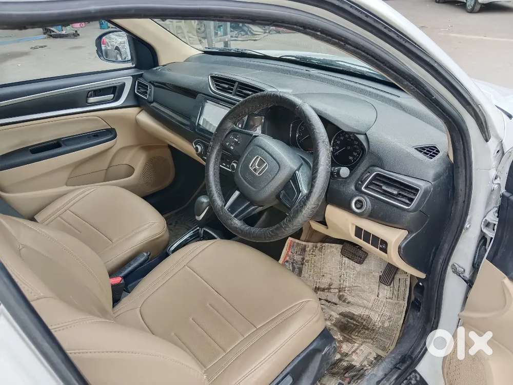 Honda Amaze 2nd Gen 2022 Petrol 15800 Km Driven