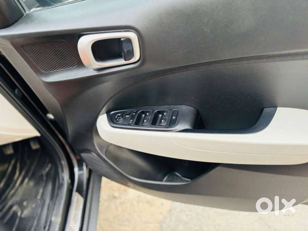 Hyundai Venue S Diesel, 2023, Diesel