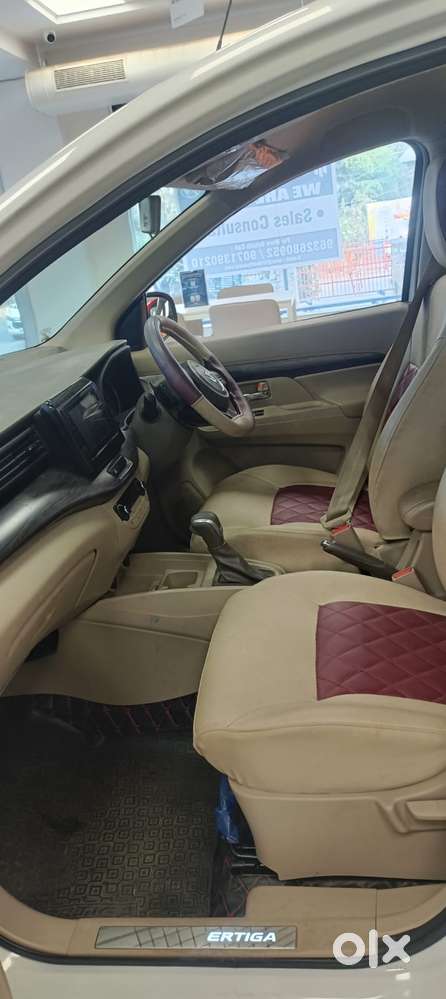 Maruti Suzuki Ertiga Zxi At Petrol, 2022, Petrol