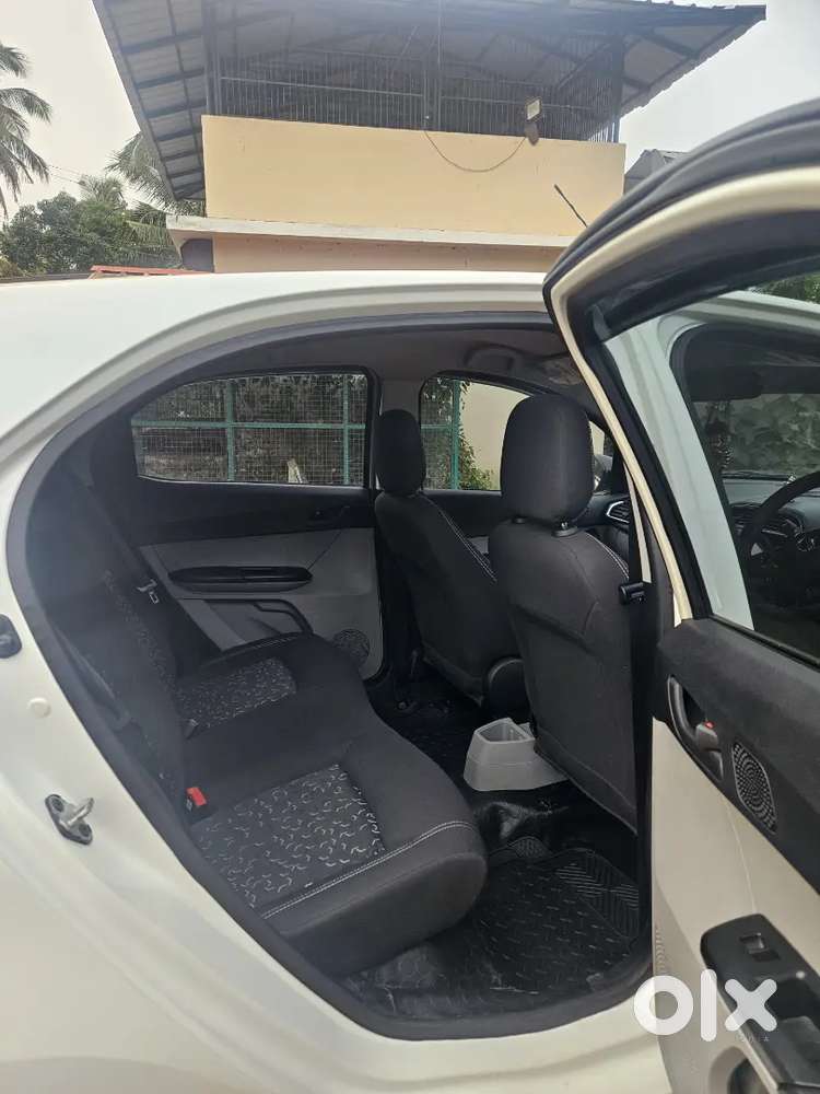 Neet And Clean Vehicle