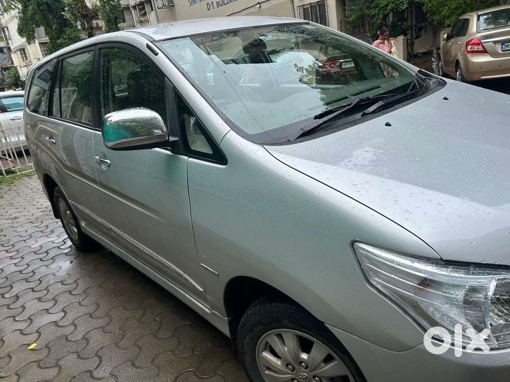Toyota Innova Diesel 2010 Km Driven