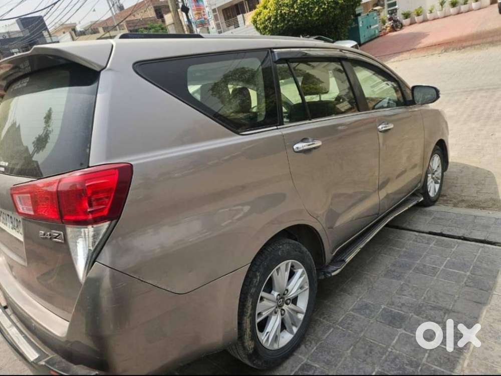 Toyota Innova Crysta 2.8 Zx At 7 Seater, 2019, Diesel