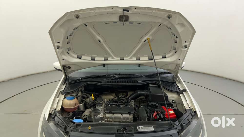 Volkswagen Polo Petrol Highline 1.2l, 2017, Petrol