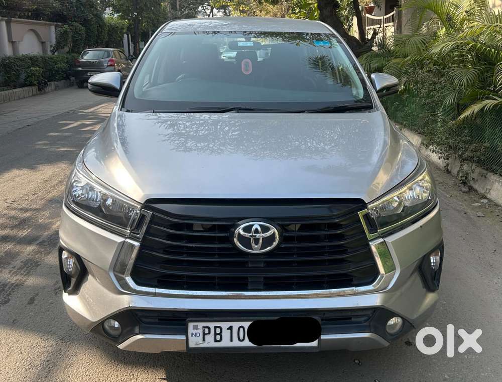 Toyota Innova Crysta 2.8 Gx At, 2022, Petrol