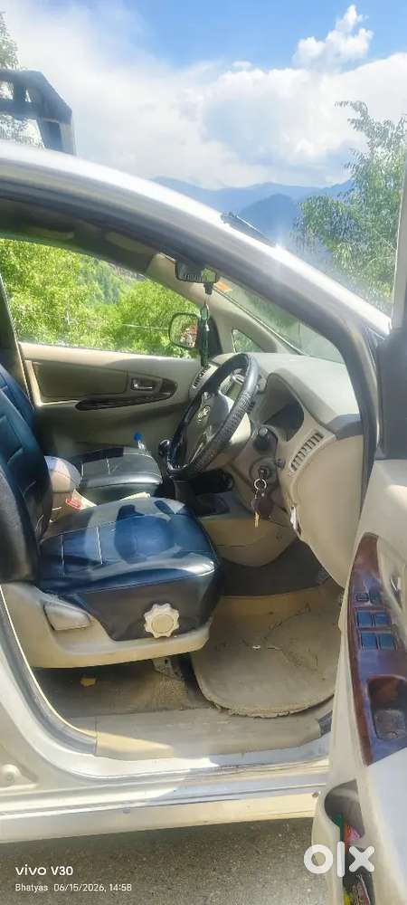 Toyota Innova 2014 Diesel 2nd Owner