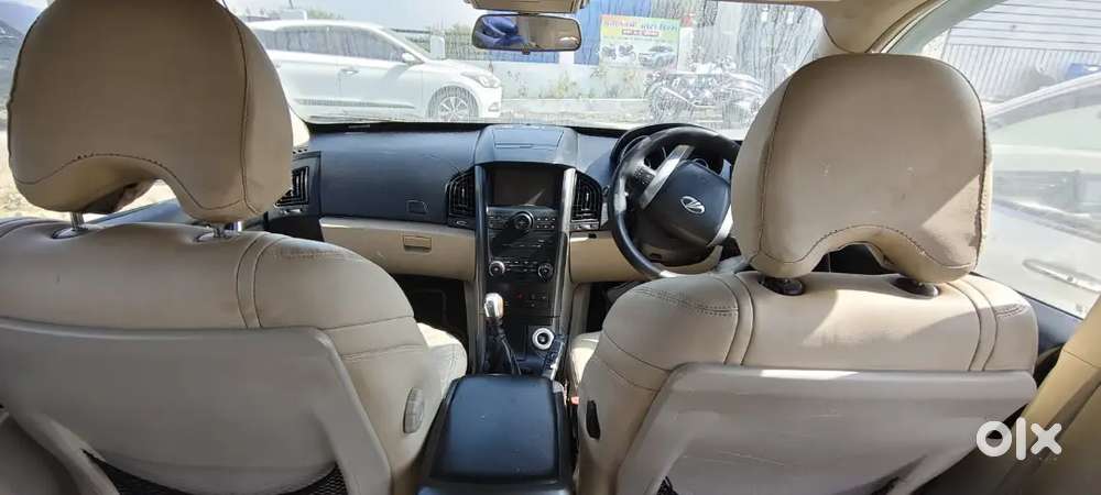 Mahindra Xuv500 2015 Diesel 90000 Km Driven