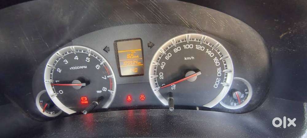 Maruti Suzuki Swift Dzire Vxi, 2013, Petrol