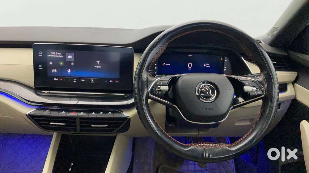 Skoda Octavia 2.0 Style Tsi At, 2022, Petrol