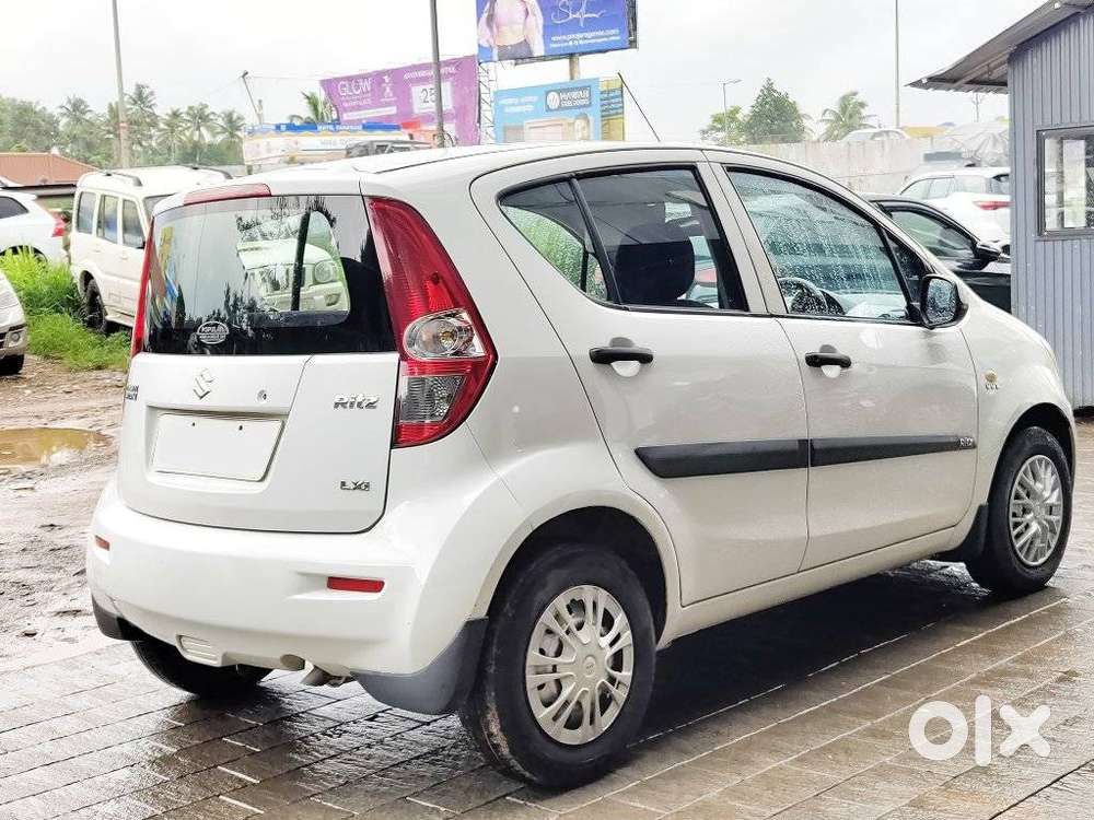 Maruti Suzuki Ritz Lxi, 2013, Petrol