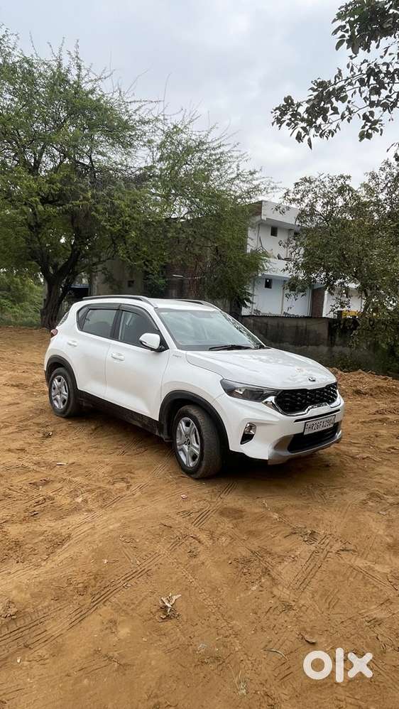 Kia Sonet Petrol Well Maintained