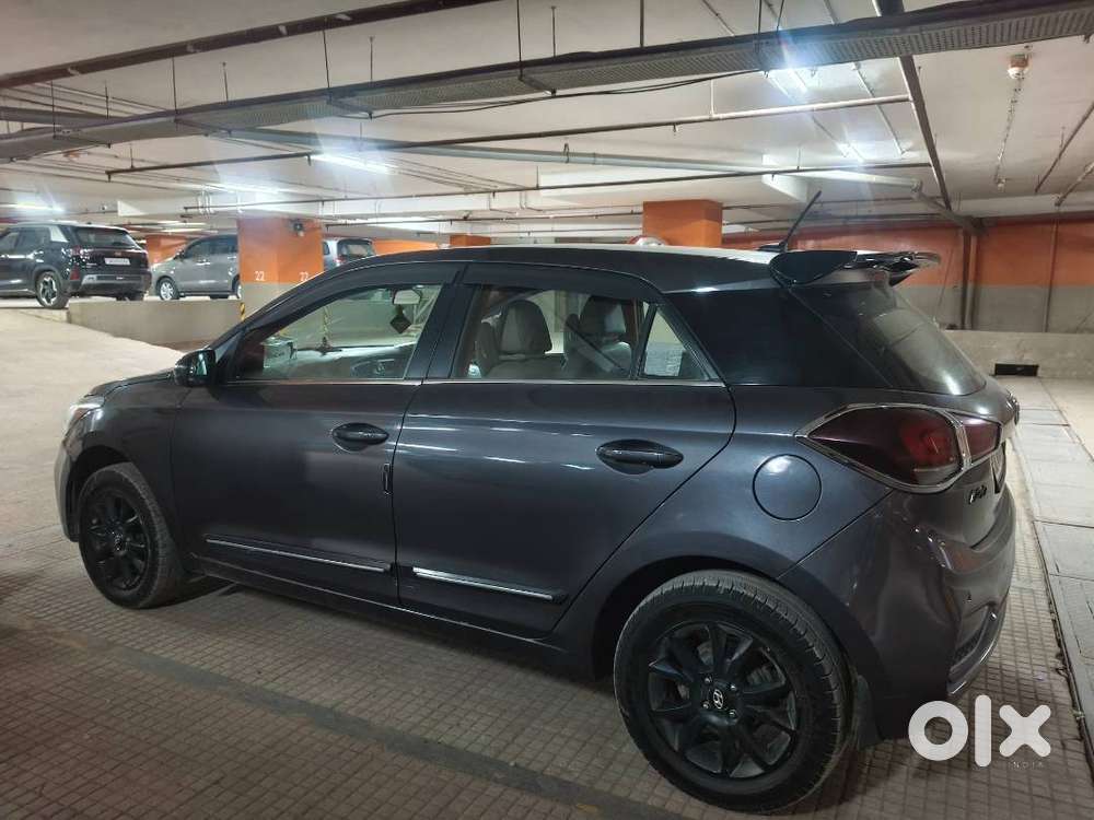 Elite I20 Star Dust Colour.