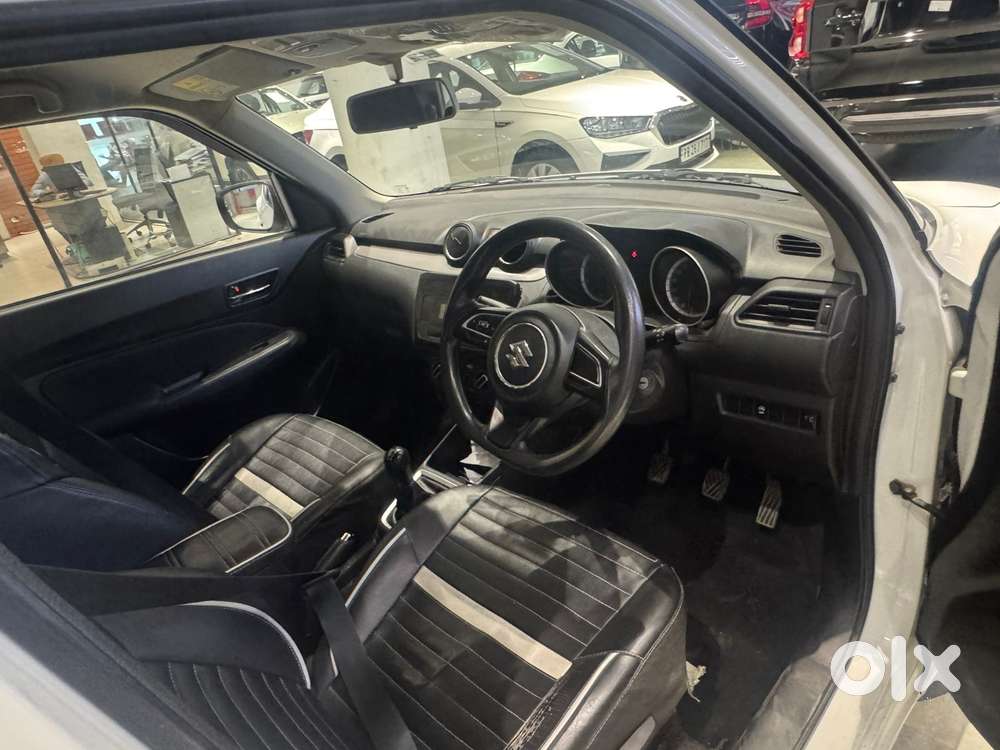Maruti Suzuki Swift Vxi + Manual, 2021, Petrol