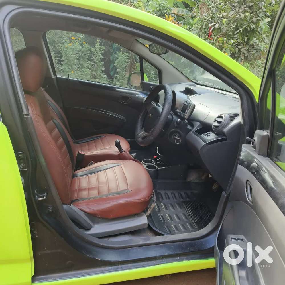 Chevrolet Beat Petrol 2013